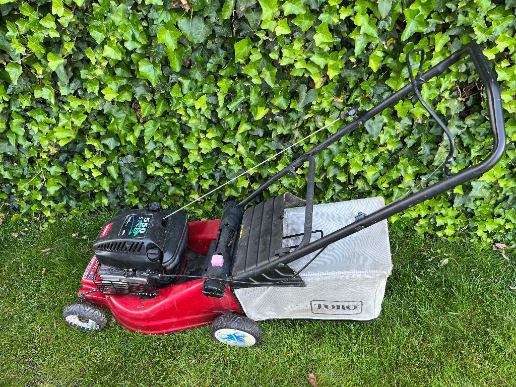Toro recycler 48cm grasmaaier in goede staat, Tuin en Terras, Grasmaaiers, Gebruikt, Benzine-grasmaaier, 40 t/m 49 cm, Cirkelmaaier