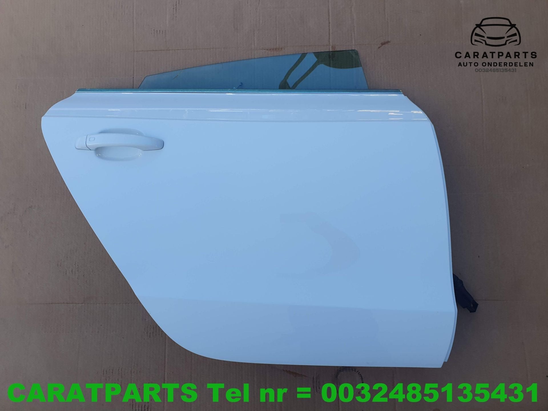 8T8833052D a5 portier a5 deur A5 deur a5 8T LY9C Ibis Blanc, AUDI AG, Auto-Union-Strasse 1
85045  Ingolstadt, DE, Audi, Utilisé