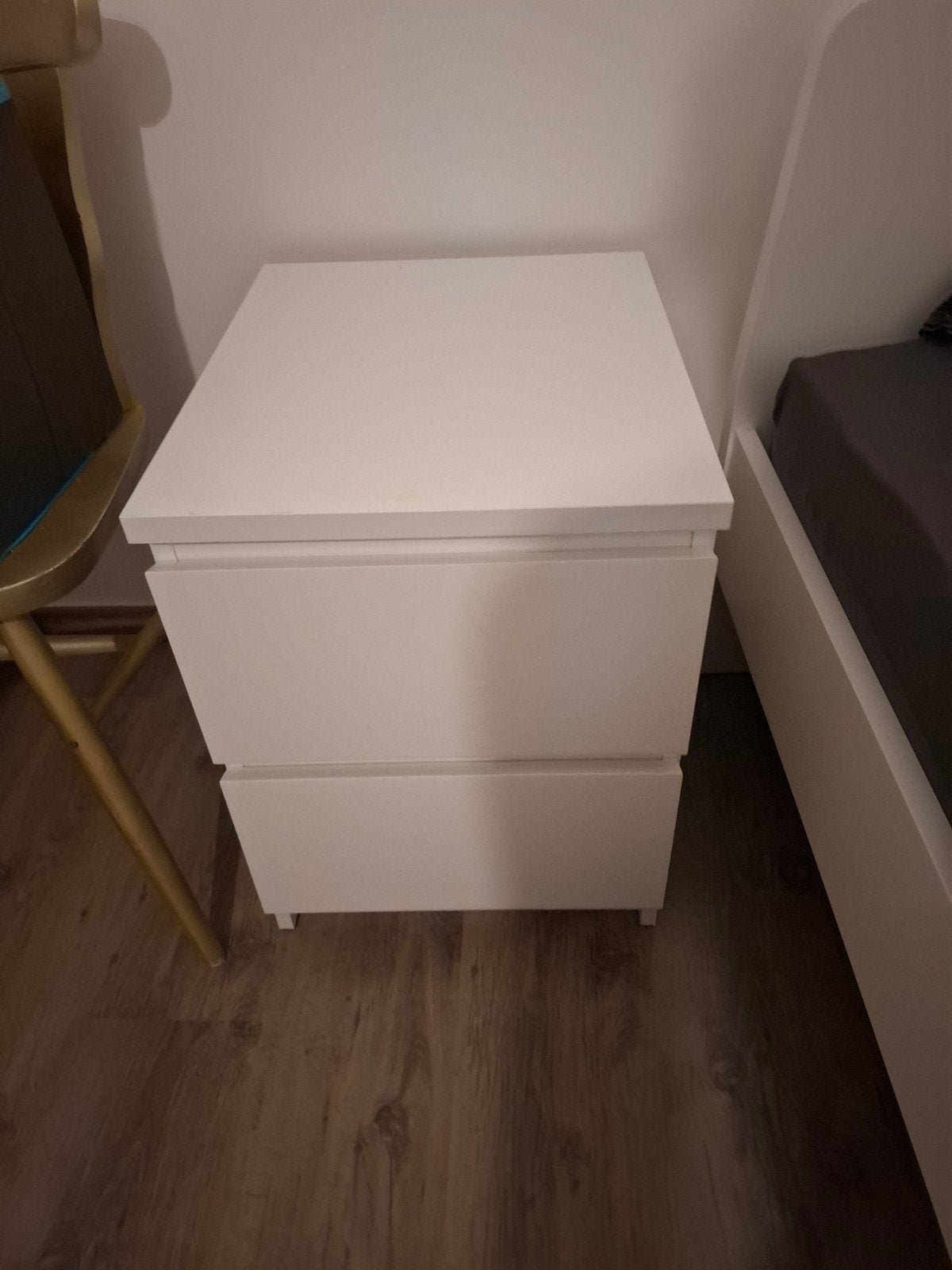 ikea nachtkastje  dringendweg, Huis en Inrichting, Ophalen of Verzenden