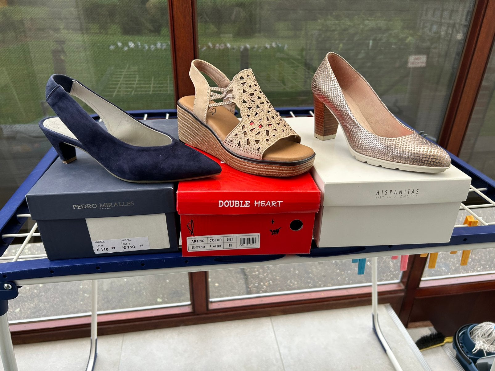 Chaussures pour femmes taille 38 ! Marque sur les boîtes, Vêtements | Femmes, Chaussures, Enlèvement, Comme neuf