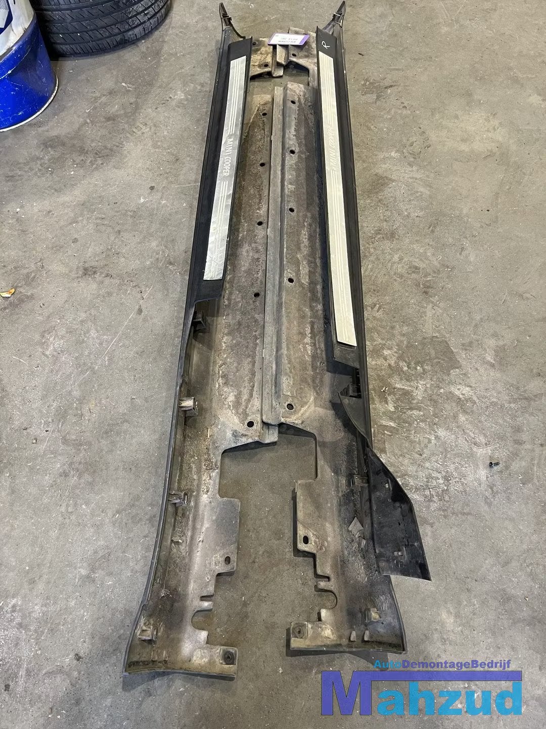 MINI CLUBMAN R55 links rechts zijskirt sideskirt 2006-2012, Customer.service@mini.co.uk, Capot moteur, BMW AG, Petuelring 130
80788  Munich, DE