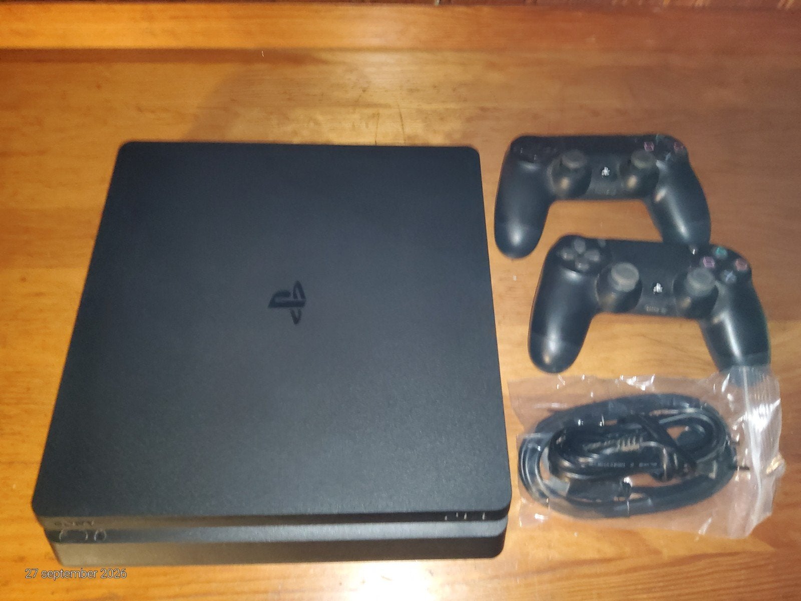 PlayStation 4, Enlèvement, Comme neuf, Avec 2 manettes, Avec jeux