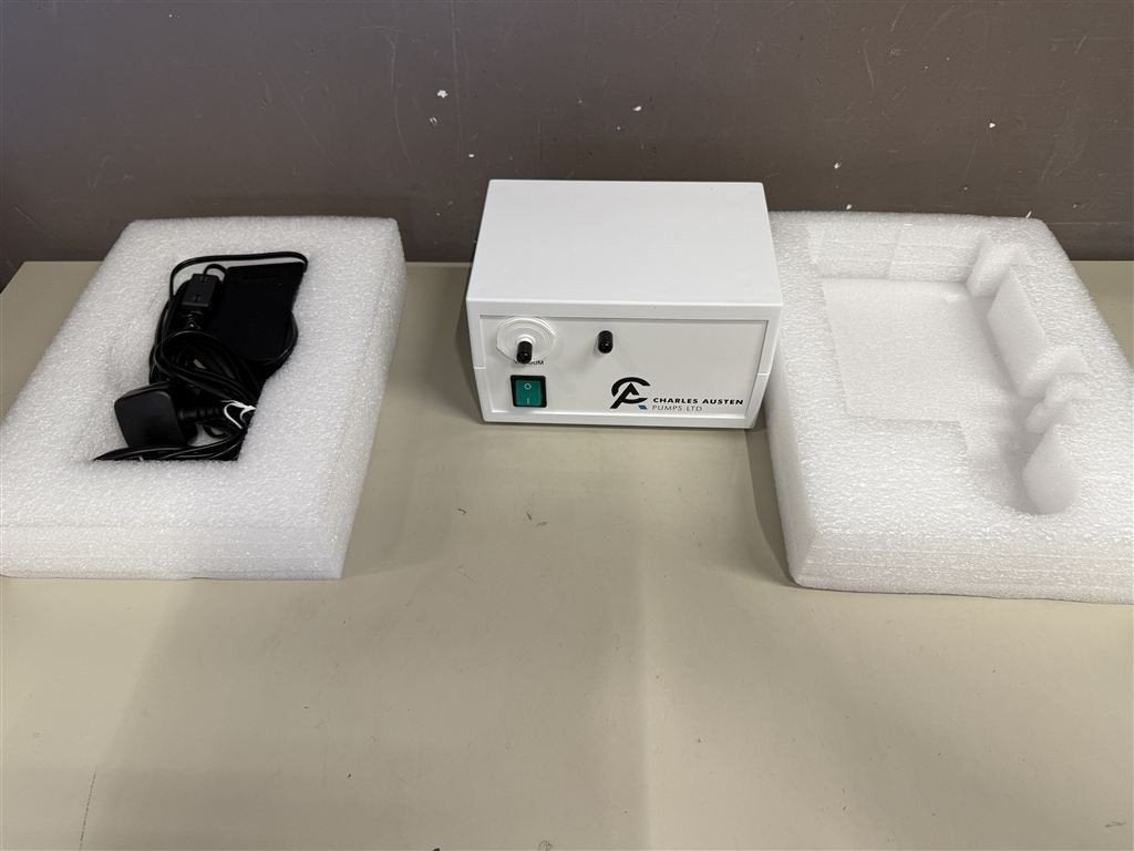 Charles Austen Pumps Dymax 14 Lab olievrije membraan vacuump, Divers, Matériel Infirmier, Neuf, Enlèvement ou Envoi