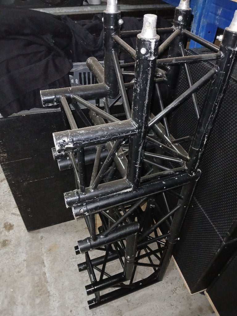 3x protruss/prolyte hoek 3way zwart, Ophalen, Gebruikt