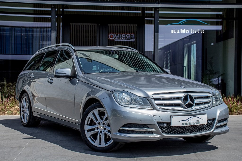 Mercedes-Benz C200 CDI Avantgarde / AIRCO / SENSOREN / GPS, Auto's, Mercedes-Benz, 100 kW, Euro 5, Zwart, 4 cilinders