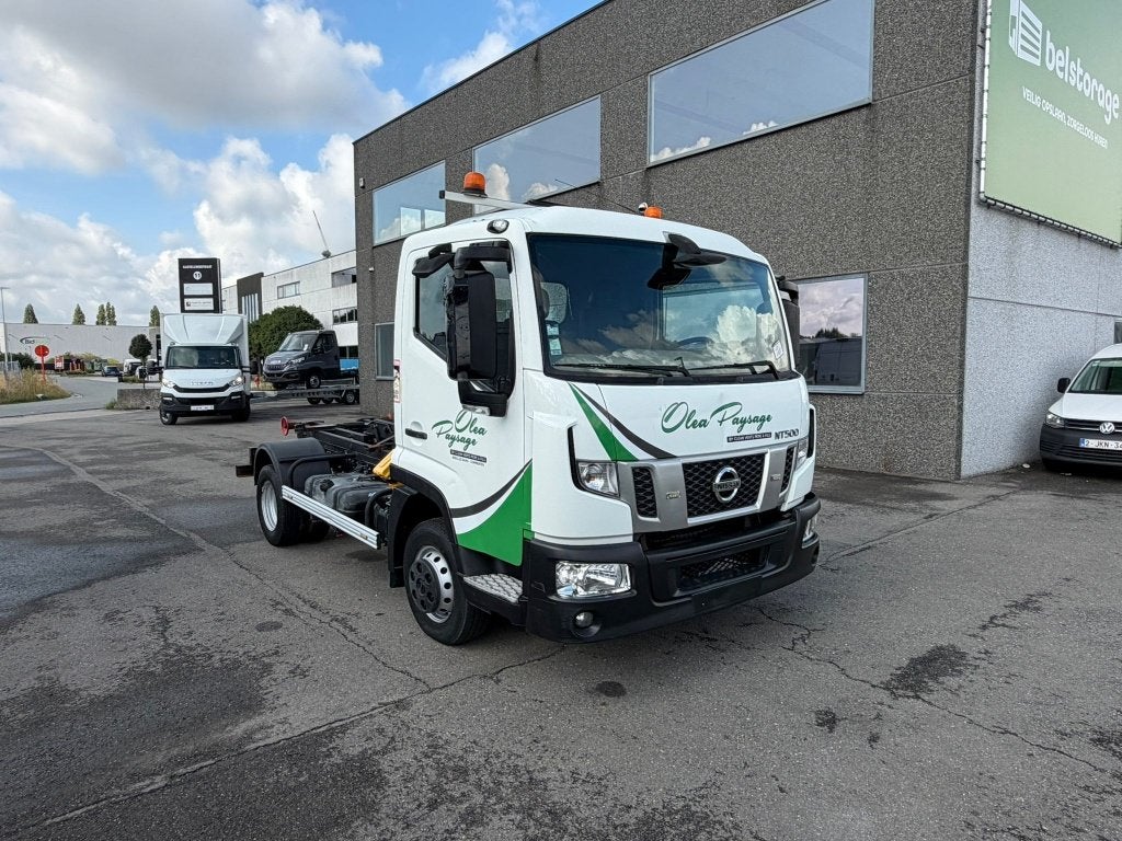 Nissan NT500 (Numéro de stock 54152), Achat, Entreprise, 3 places, Boîte manuelle
