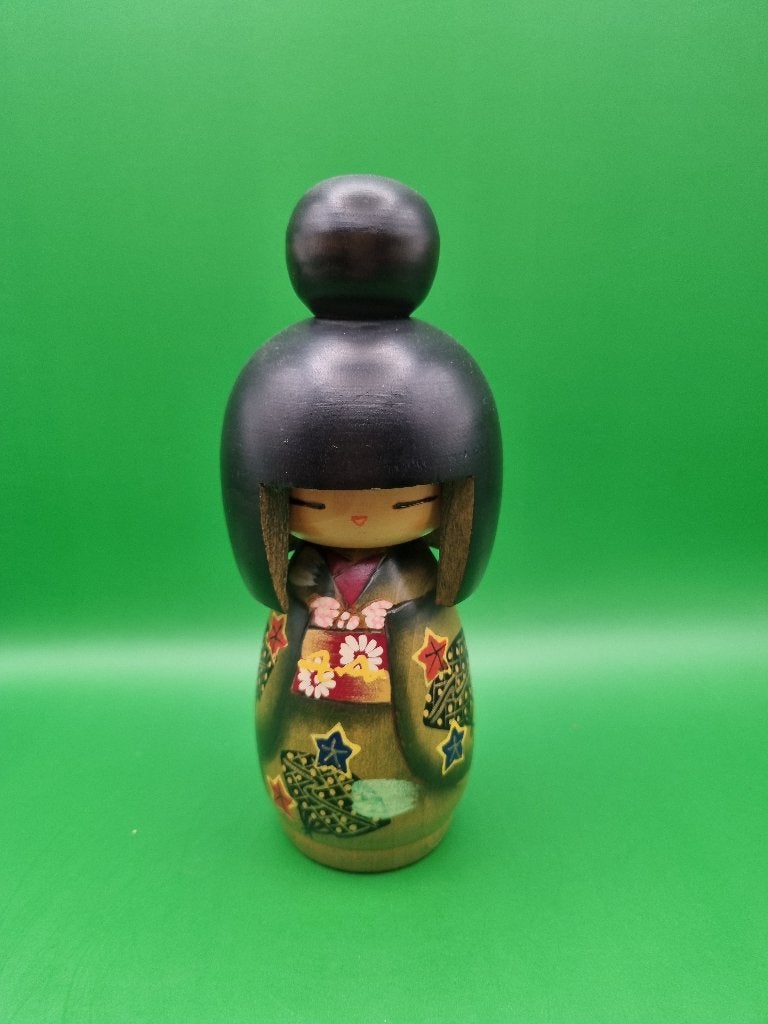 Mooie Kikuougi kokeshi van Miyama Keiji, Hout, Geschilderd, 17 cm, Ophalen of Verzenden