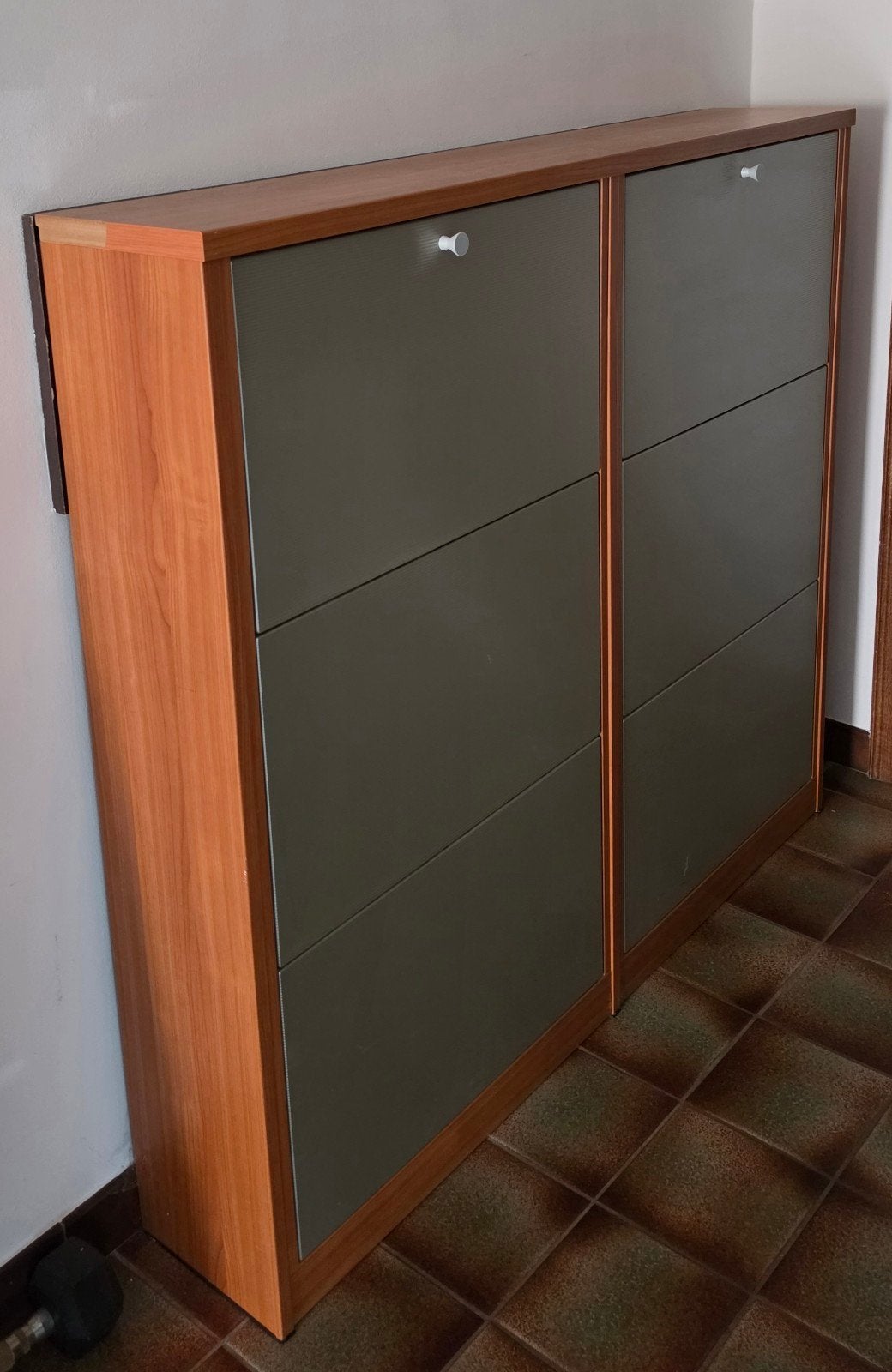 meuble chaussures très robuste130x23x118cm, Huis en Inrichting, Kasten | Schoenenkasten, Ophalen, Gebruikt, Intemporel