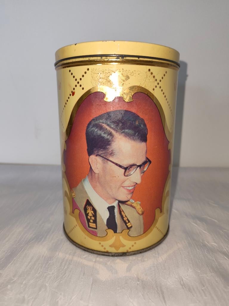 Oude ronde blikken doos met koning Boudewijn, Ophalen of Verzenden, Gebruikt, Koffie, Overige merken
