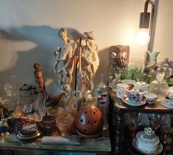 Brocante, toutes sortes de choses., Enlèvement ou Envoi