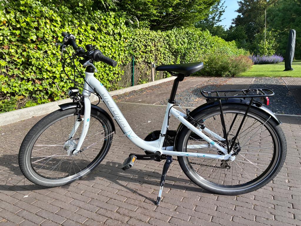 Victoria Girly 4.9 meisjesfiets 24”, Fietsen en Brommers, Elektrische fietsen, Ophalen, Zo goed als nieuw