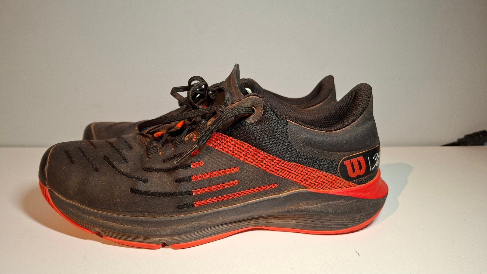 Tennisschoenen Wilson - maat 42 2/3, Sport en Fitness, Tennis, Ophalen of Verzenden, Gebruikt, Schoenen, Wilson