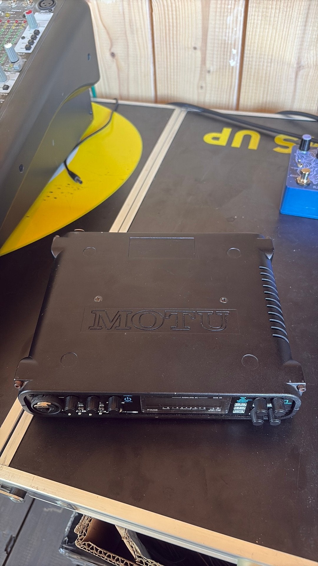 Motu UltraLite mk3 interface