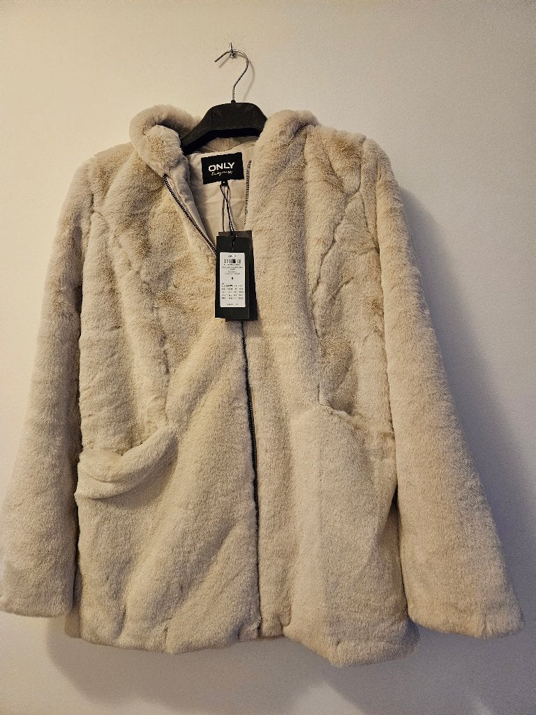 Manteau fausse fourrure only écru avec capuche – Taille S, Vêtements | Femmes, Neuf, Only, Enlèvement ou Envoi, Taille 36 (S)