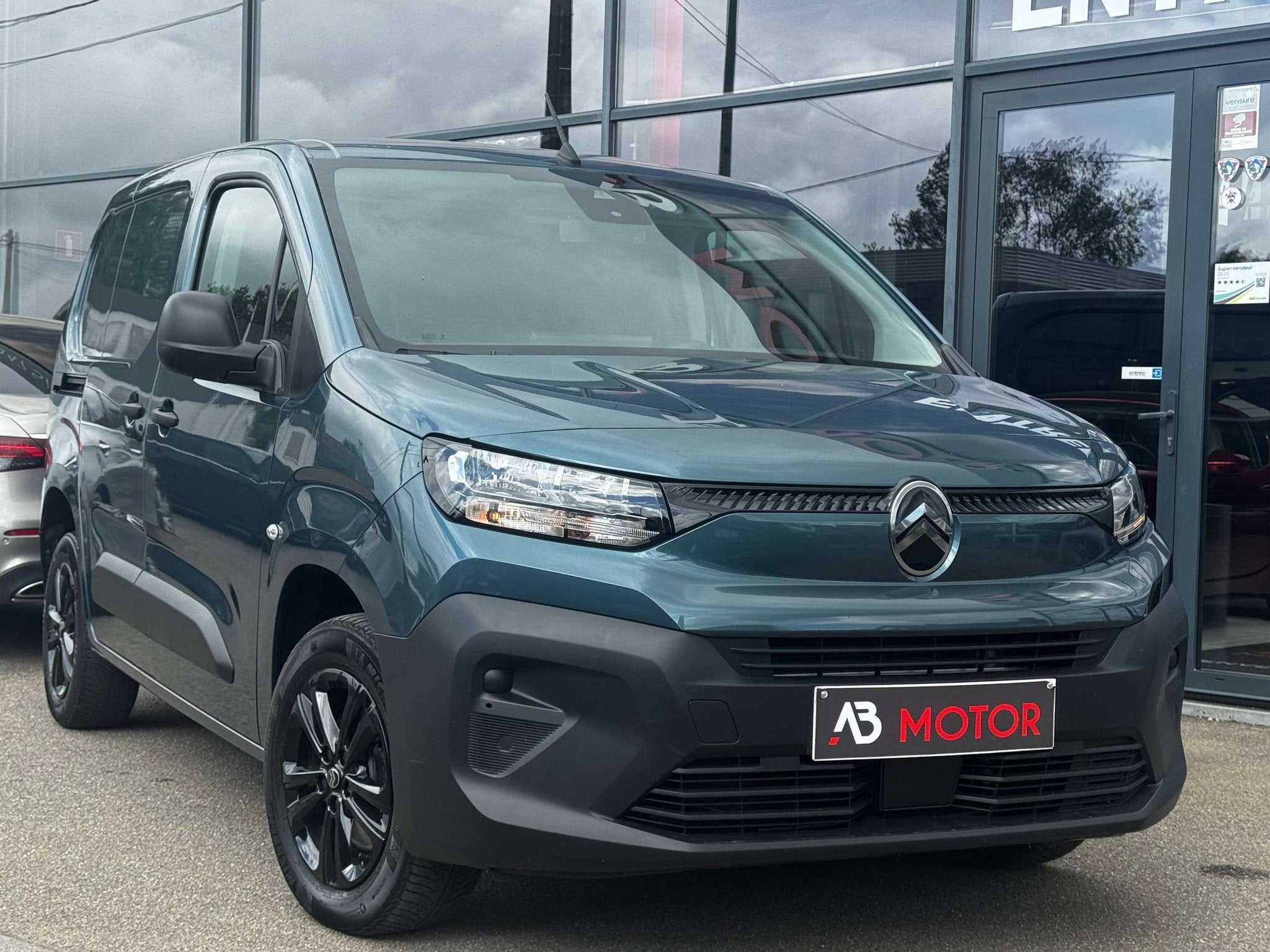 Citroën Berlingo 1.5 BlueHDi AUTO. 2 PORTES LATERAL 3 PLACE, Auto's, Automaat, Gebruikt, Citroën, Leder