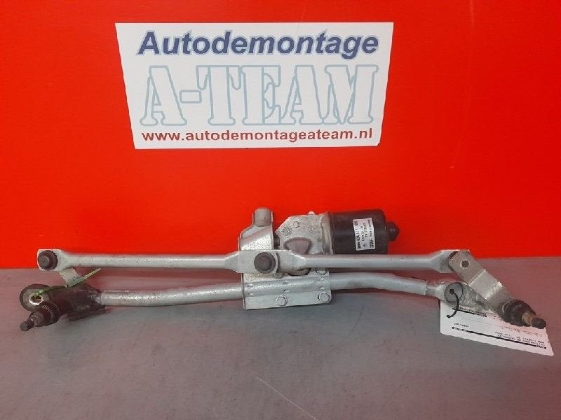 MOTEUR + TRINGLERIE ESSUIE GLACE AVANT 1 serie (E87 / 87N), Valeo, Utilisé, 100, rue de Courcelles
75017  Paris, FR, BMW