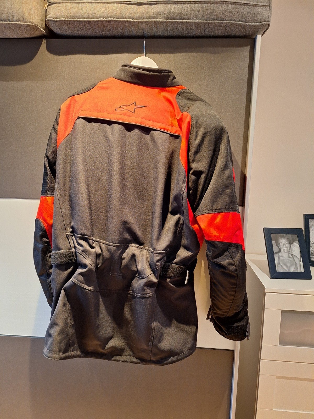 Motovest nieuwe staat maat xl, Motoren, Kleding | Motorkleding, Ophalen