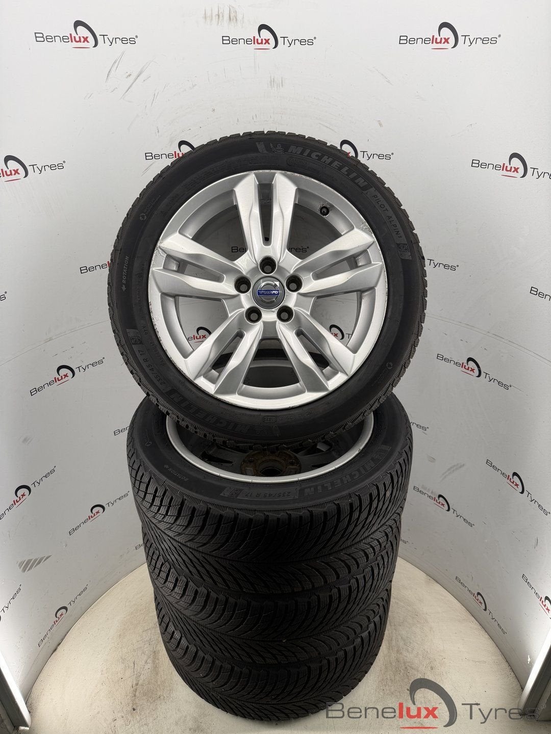 winter Volvo S60 V60 V70 S80 S40 S90 V40 V50 V90 C70 R Njord, Auto-onderdelen, Gebruikt, -, -, Banden en Velgen