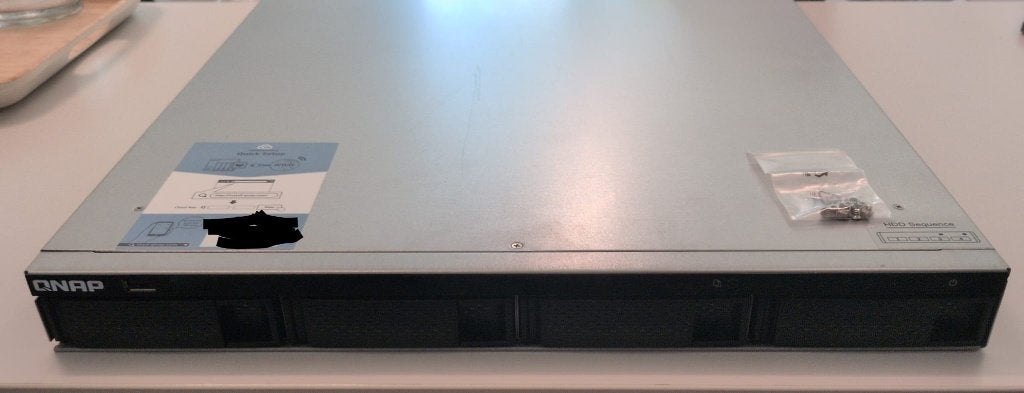 QNAP TS-463U-RP (4-bay rackmount, 8GB RAM), Informatique & Logiciels, NAS, Enlèvement, Utilisé