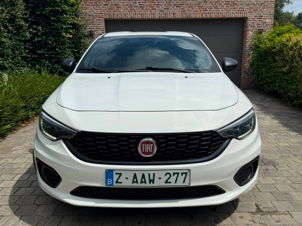 Fiat Tipo SW 1.4i Street, Autos, Achat, Entreprise, Boîte manuelle, Noir
