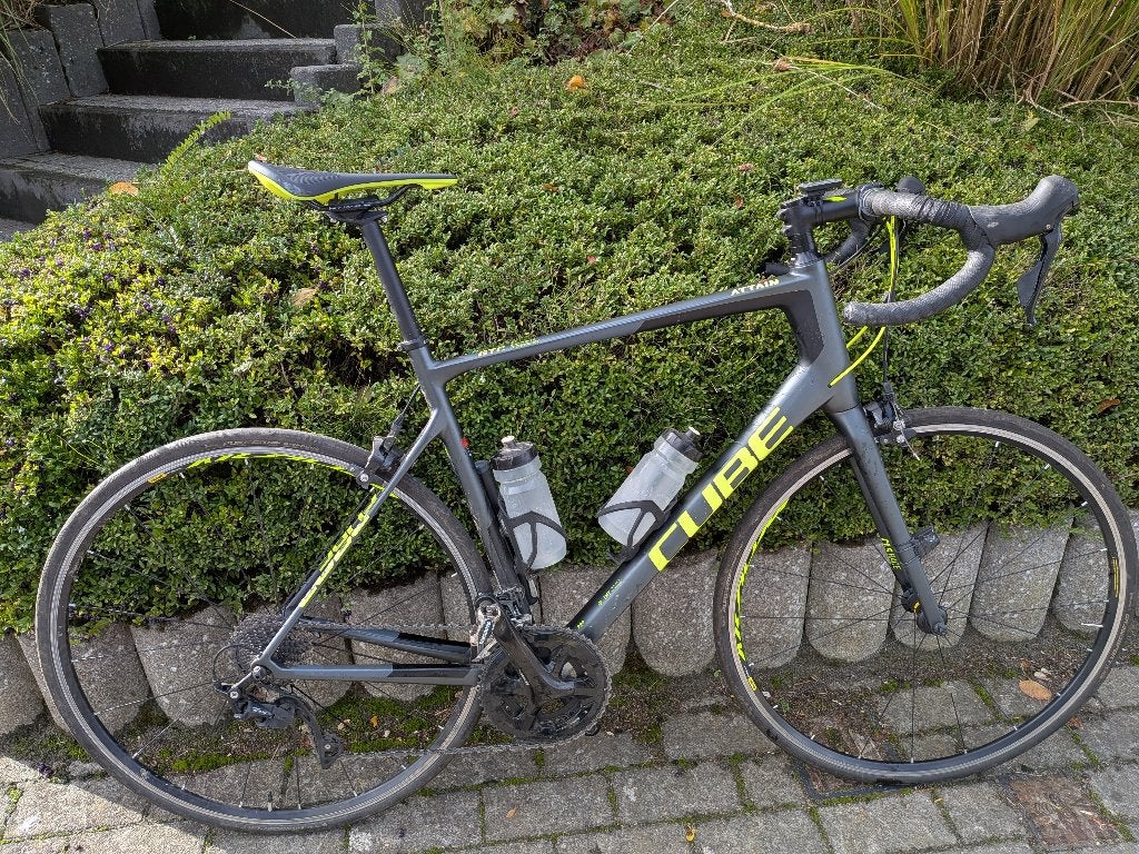 Racefiets Cube Attain -Carbon, 28 inch, Carbon, Zo goed als nieuw, 57 tot 61 cm