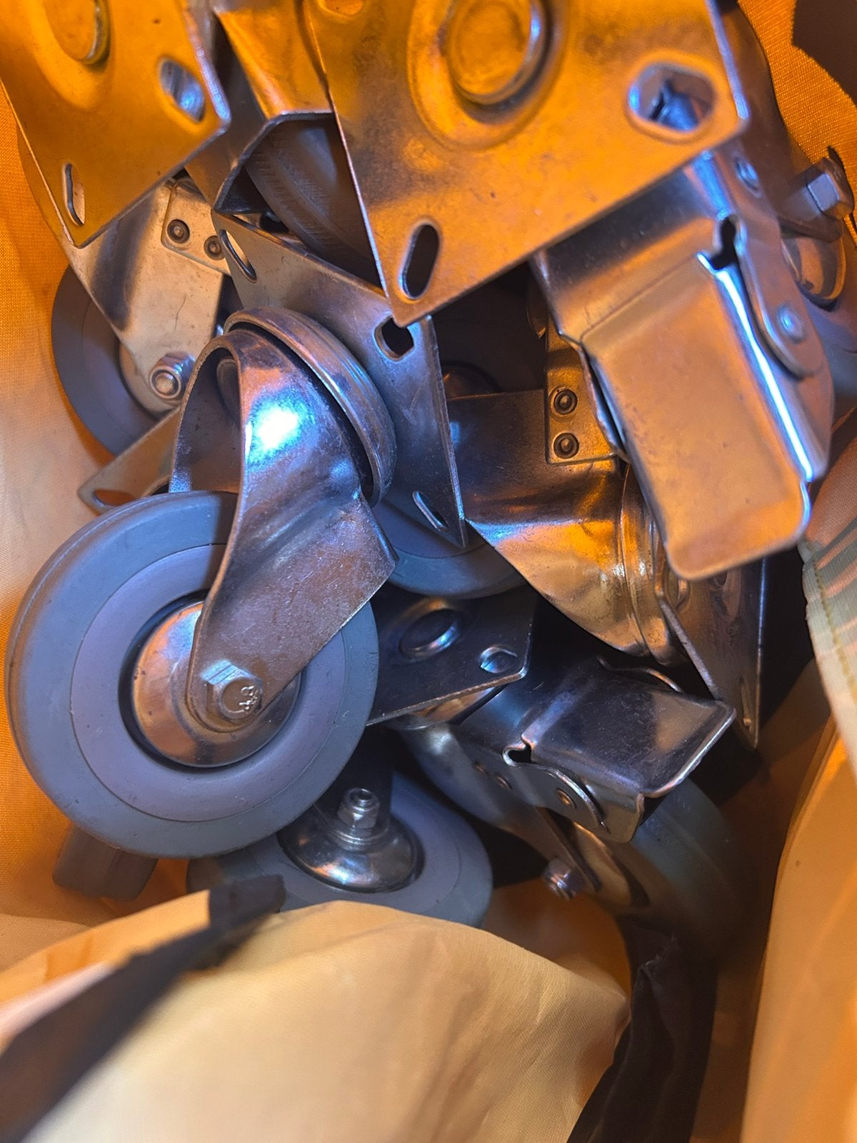 Wieltjes, Bricolage & Construction, Roues & Roulettes pivotantes, Enlèvement, Comme neuf