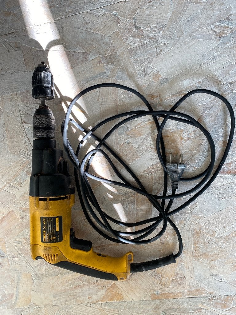 Marteau perforateur Dewalt DW505-QS, Bricolage & Construction, 600 watts ou plus, Mécanisme de percussion, Comme neuf, Enlèvement