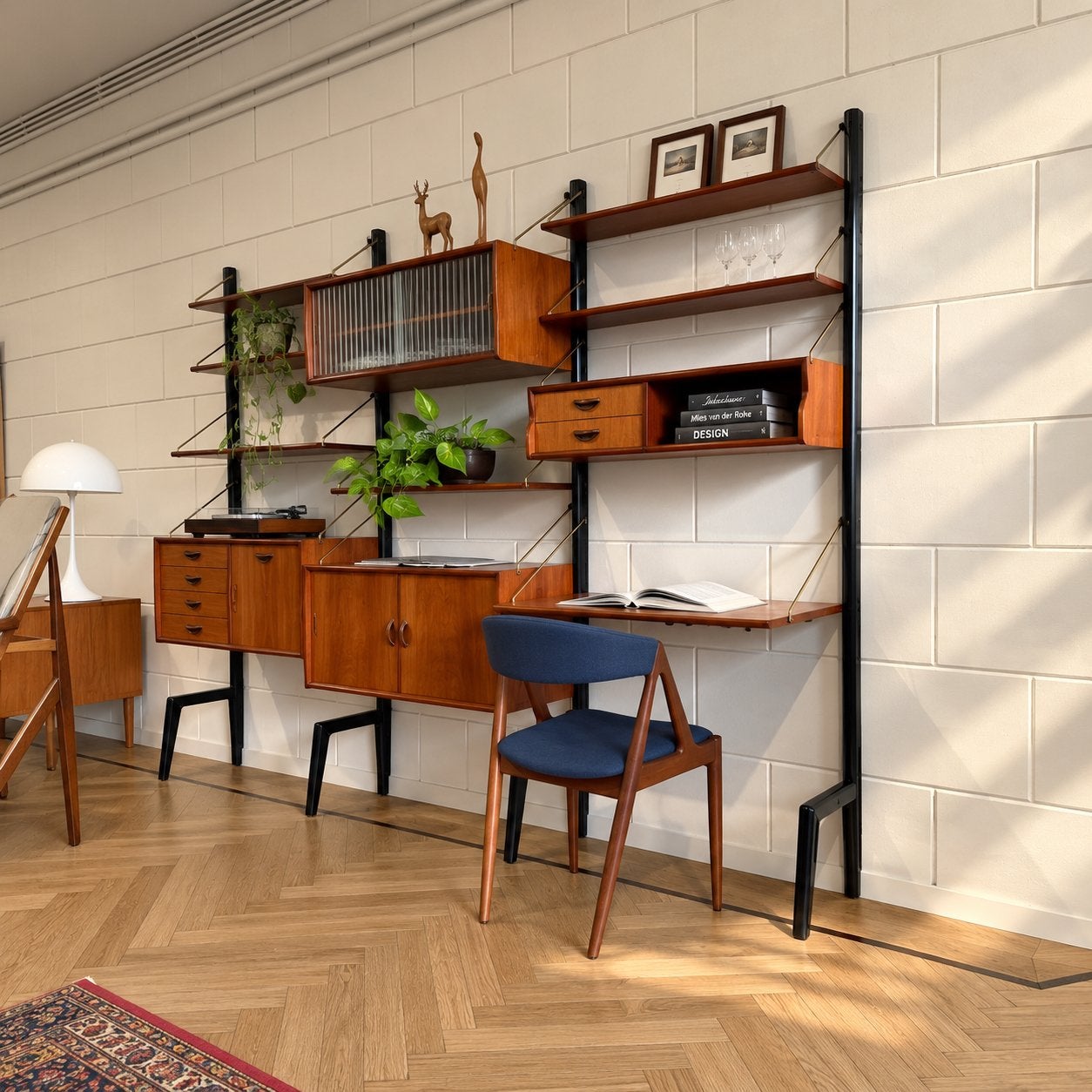 Vintage design wandmeubel •Louis van Teeffelen•, Huis en Inrichting, 250 tot 300 cm, Gebruikt, 200 cm of meer, Ophalen of Verzenden