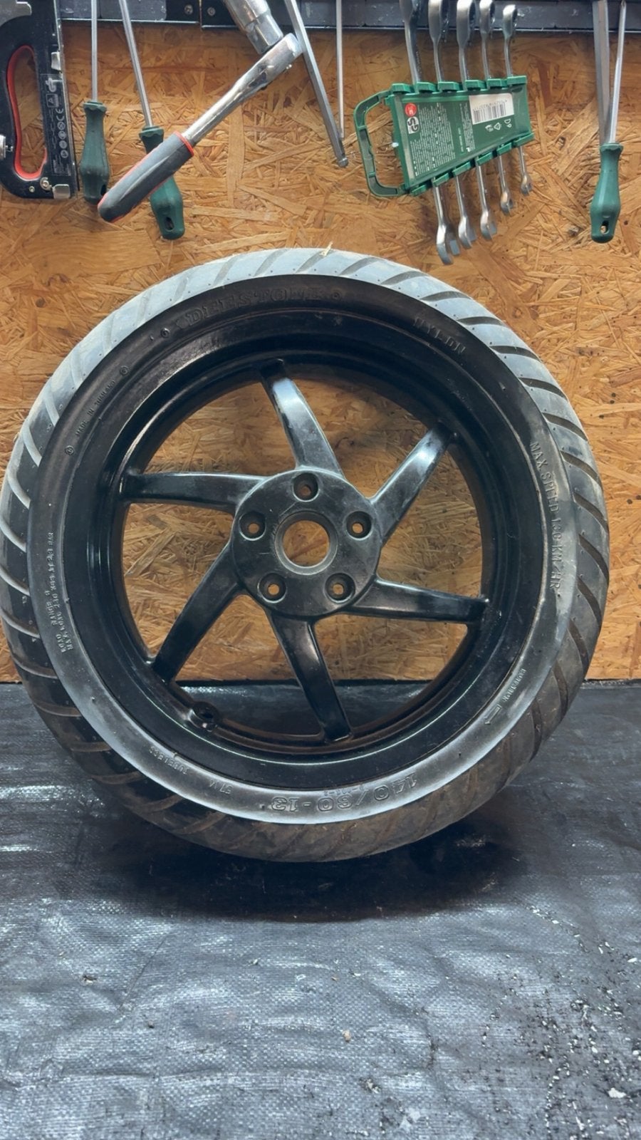 Gilera runner achterband met velg, Ophalen, Gebruikt