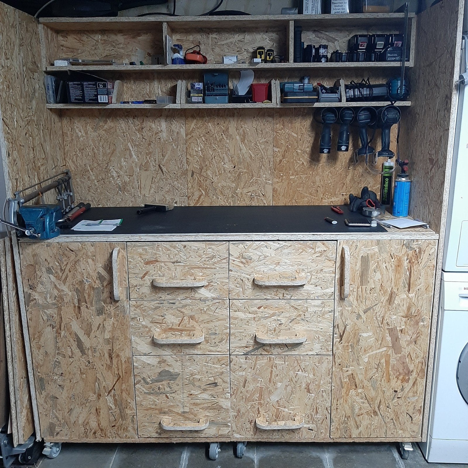 Gereedschaps kast H1m85 B1m65 D0.62, Enlèvement