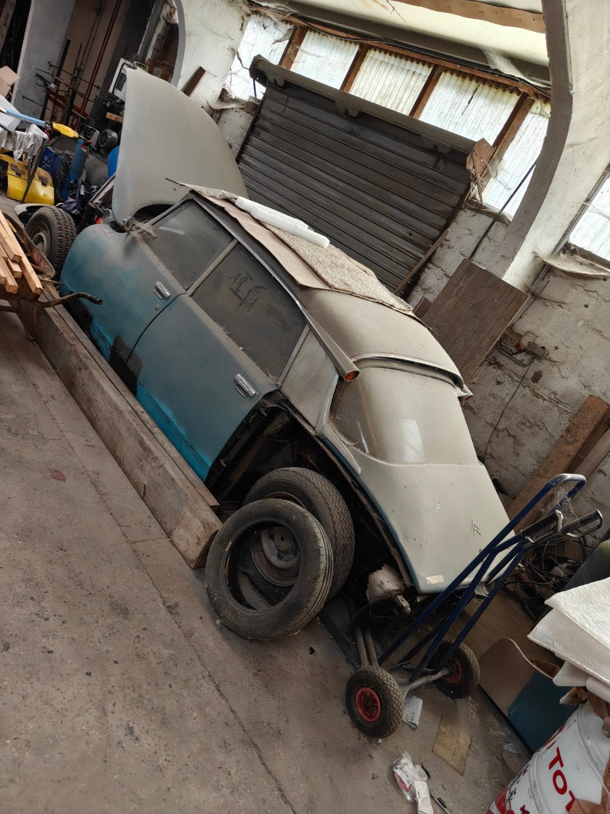 Lot de 2 Citroen DS complètes + lot de pièces !, Particulier, Achat