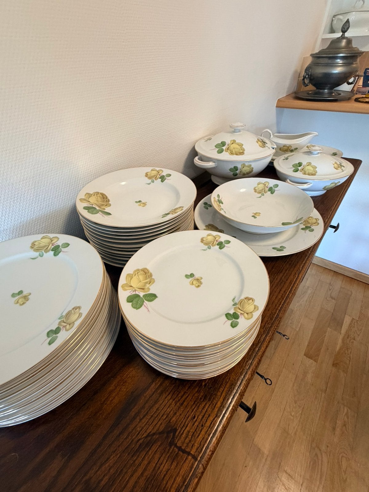 Service haut de gamme combiné avec verres et couverts, Antiquités & Art, Enlèvement