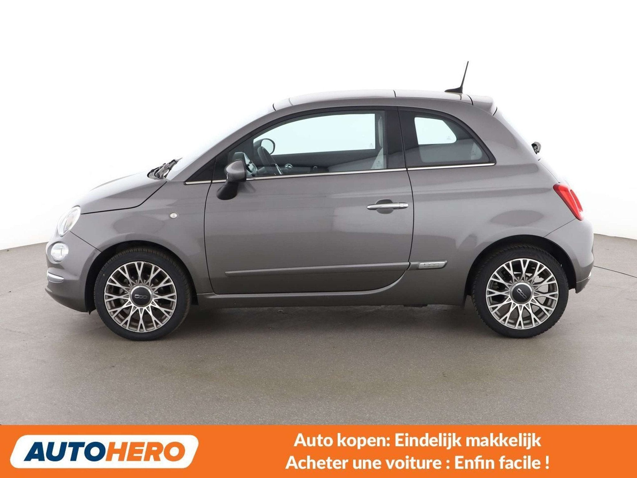 Fiat 500 1.0 Mild-Hybrid Star (année de construction 2021), Argent ou Gris, Boîte manuelle, 1055 kg, https://public.car-pass.be/vhr/5b57c8df-ab77-447d-bd8c-36055277fcf3