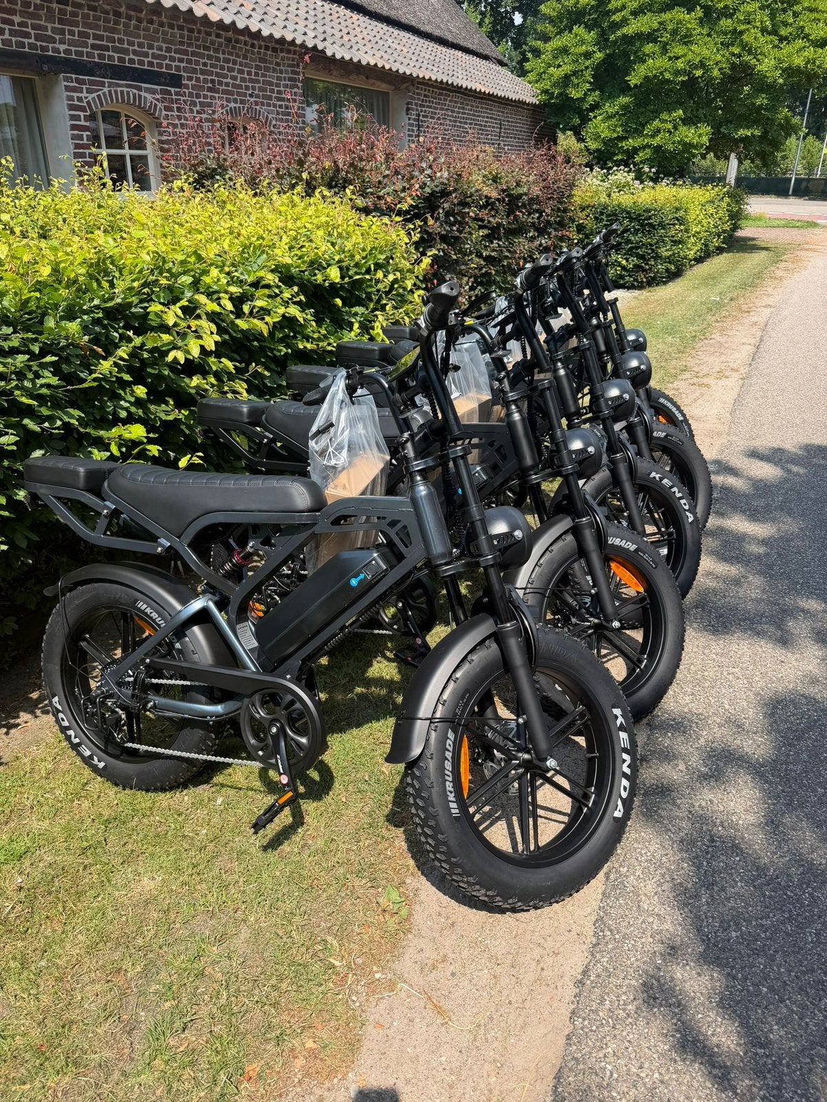Nieuwe fatbike v20 groot in vooraad, Fietsen en Brommers, Ophalen, Zo goed als nieuw