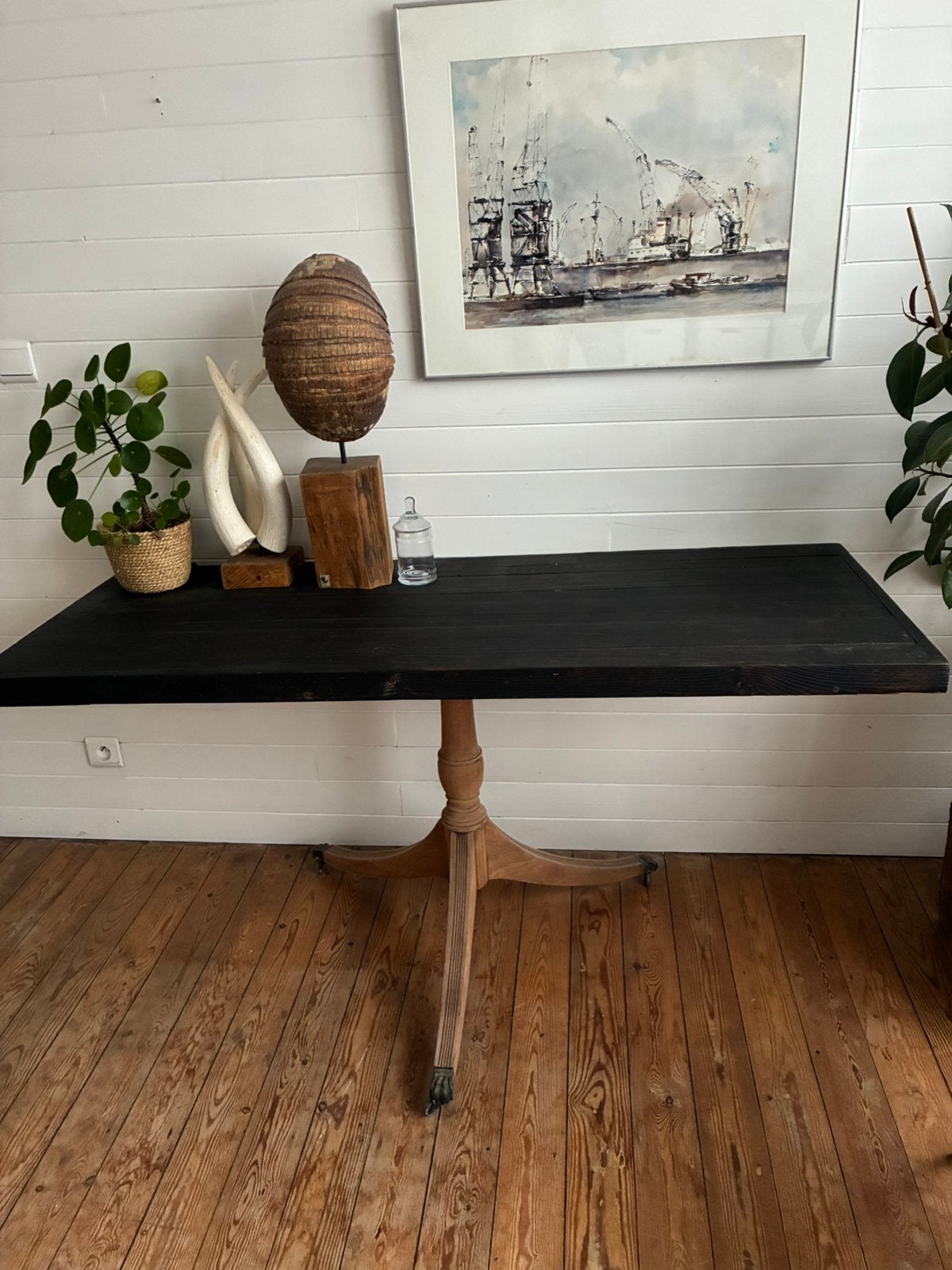 Houten bureau werktafel met antiek onderstel, Ophalen, Zo goed als nieuw