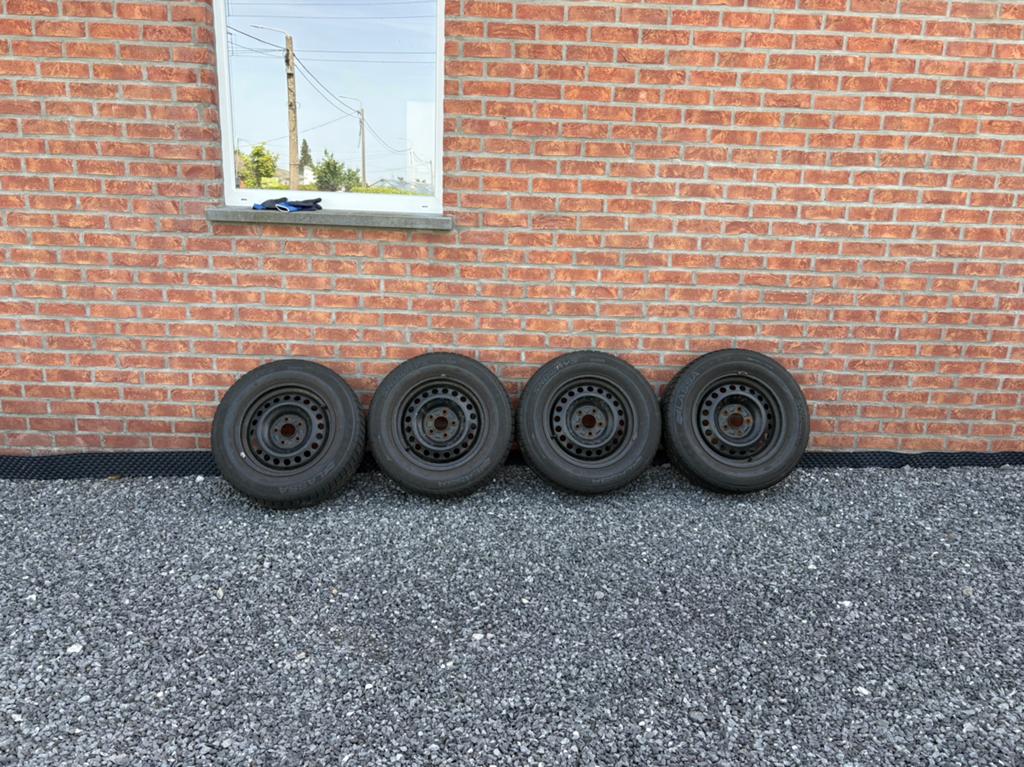 Kits hivers kia sportage, Enlèvement, Pneu(s)
