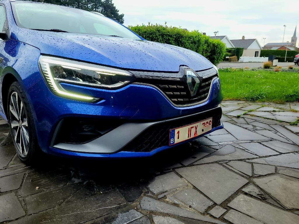 Renault megane grandtour rs line 1500 dci à vendre, Auto's, Zwart, 4 cilinders, Blauw, Particulier