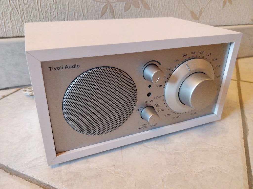 Tivoli Model One, TV, Hi-fi & Vidéo, Enlèvement ou Envoi, Comme neuf, Radio