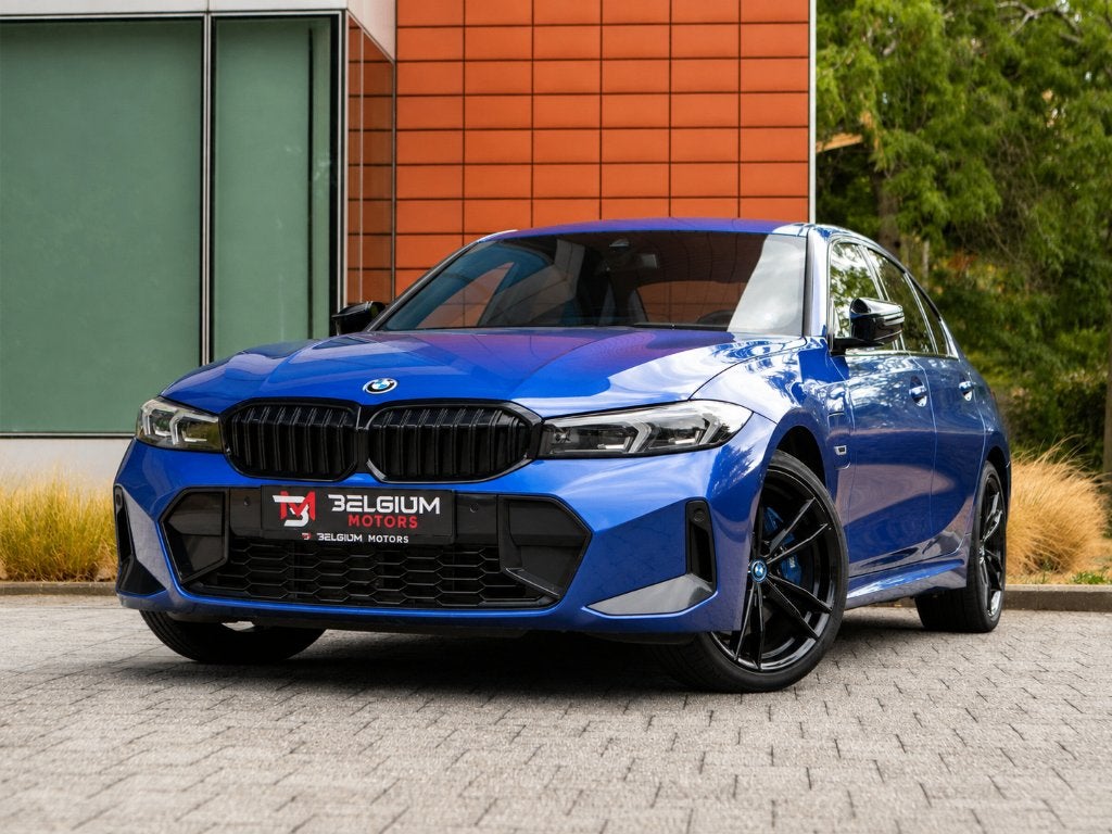 BMW 330 e - PHEV - M Sport - Camera - Volledig LED - BTW/BTW, Automaat, Achterwielaandrijving, 4 cilinders, Blauw