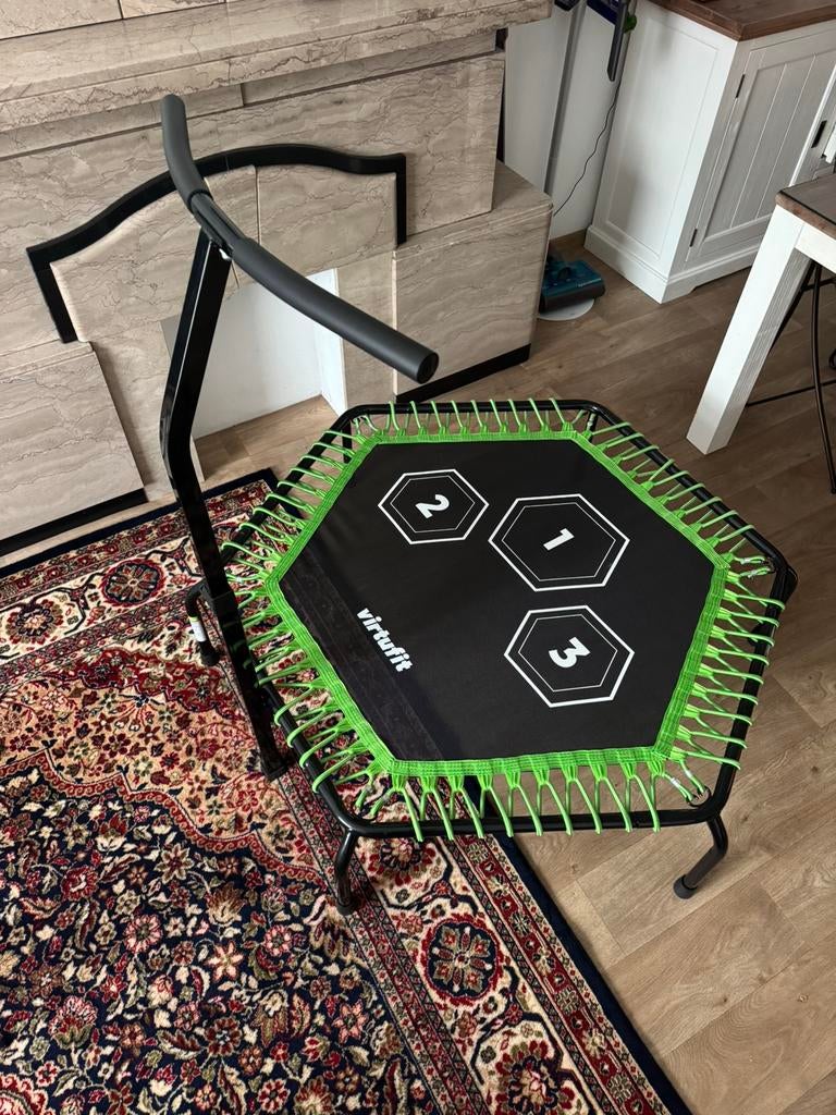 Trampoline, Sport en Fitness, Fitnessmaterialen, Ophalen, Zo goed als nieuw