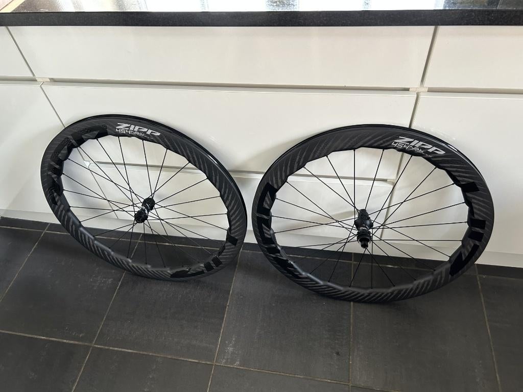 ZIPP (reproduction) 454 carbone NSW Disc Tubeless Neuves, Enlèvement, Neuf, Roue