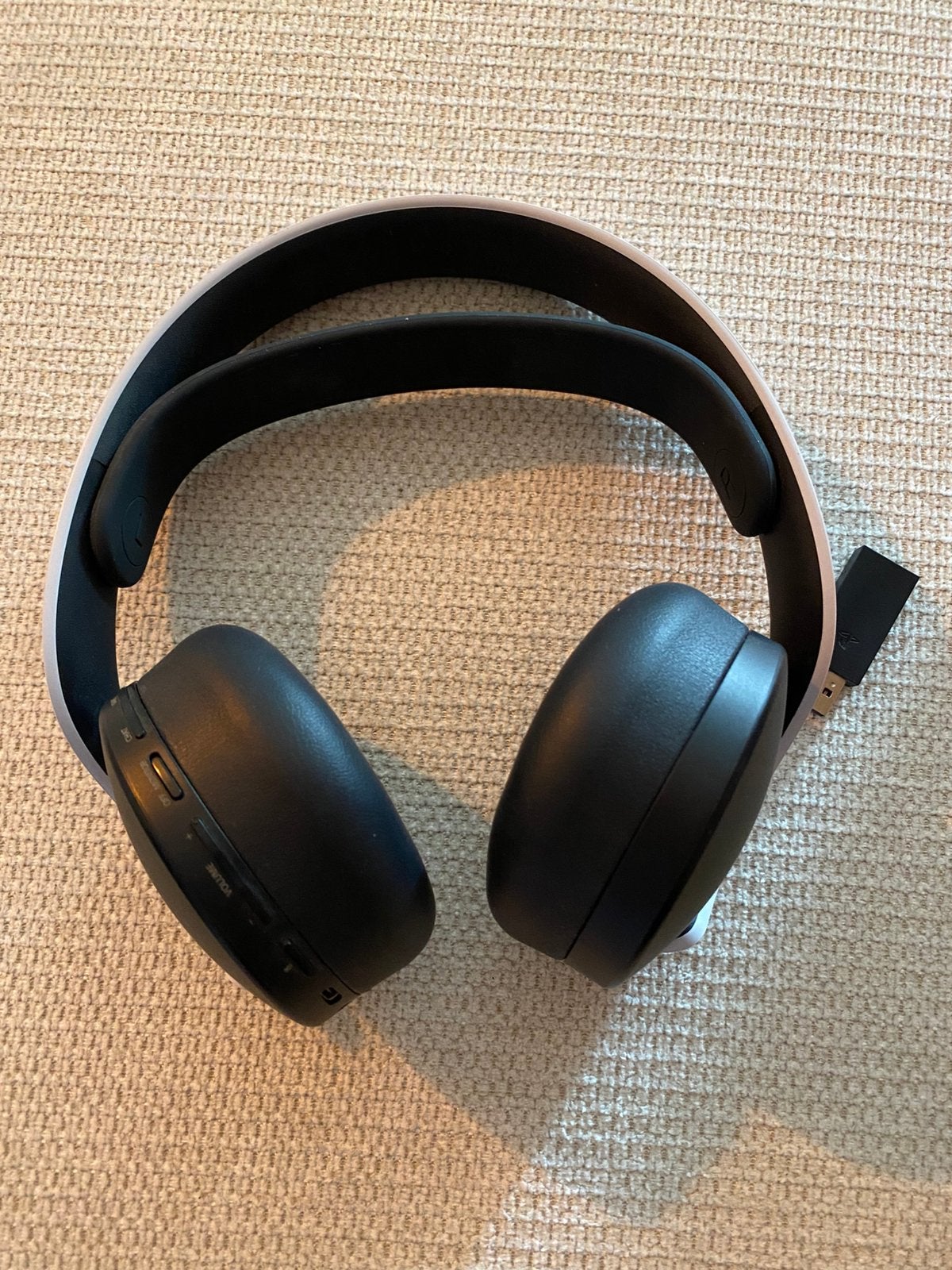 Casque PS5 Sony Pulse 3D – État comme neuf (Avec clé USB), TV, Hi-fi & Vidéo, Casques audio, Comme neuf, Sony, Blanc, Sans fil
