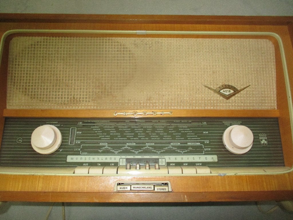 Grundig   radio stereo 4016, Ophalen, Gebruikt, Radio