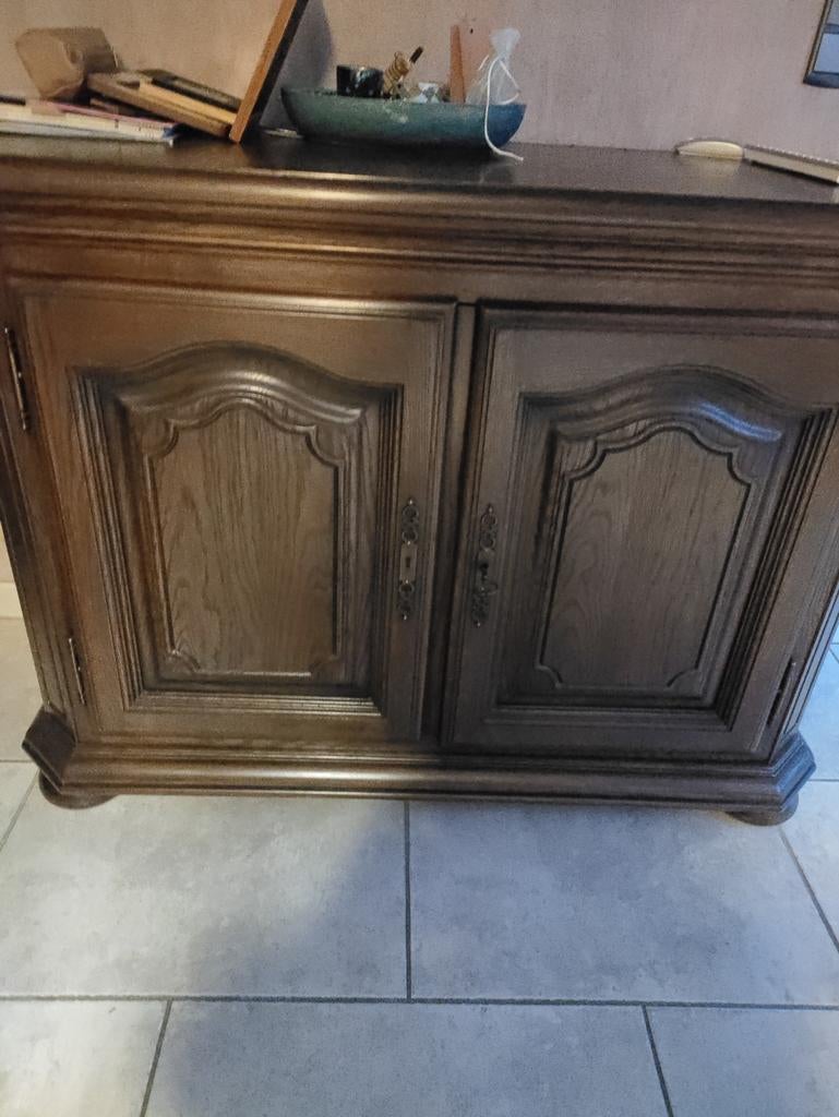 Laag dressoir, Ophalen