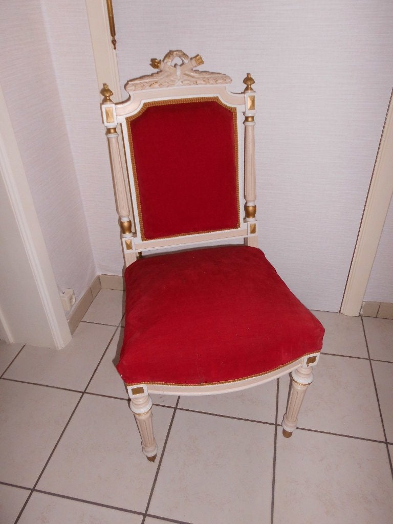 chaise en bois avec velours rouge style louis XVI, Antiquités & Art, Enlèvement