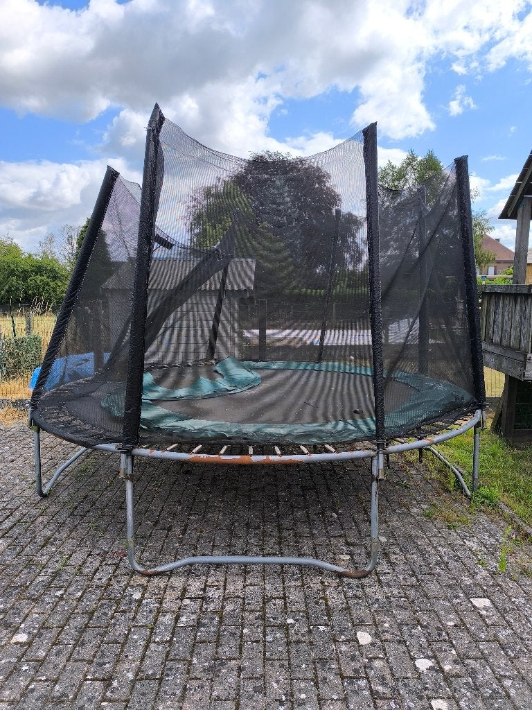 Gratis trampoline - moet binnen de week weg, Ophalen