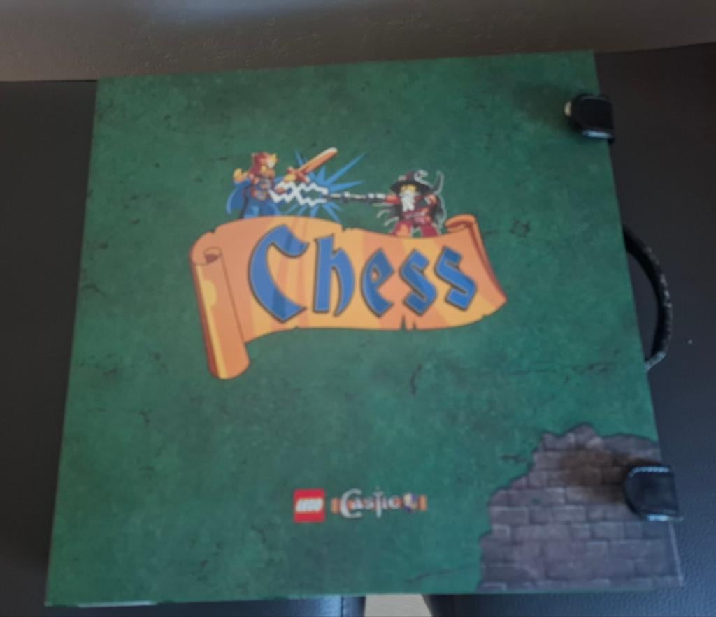 LEGO Castle Schaakspel, Ophalen