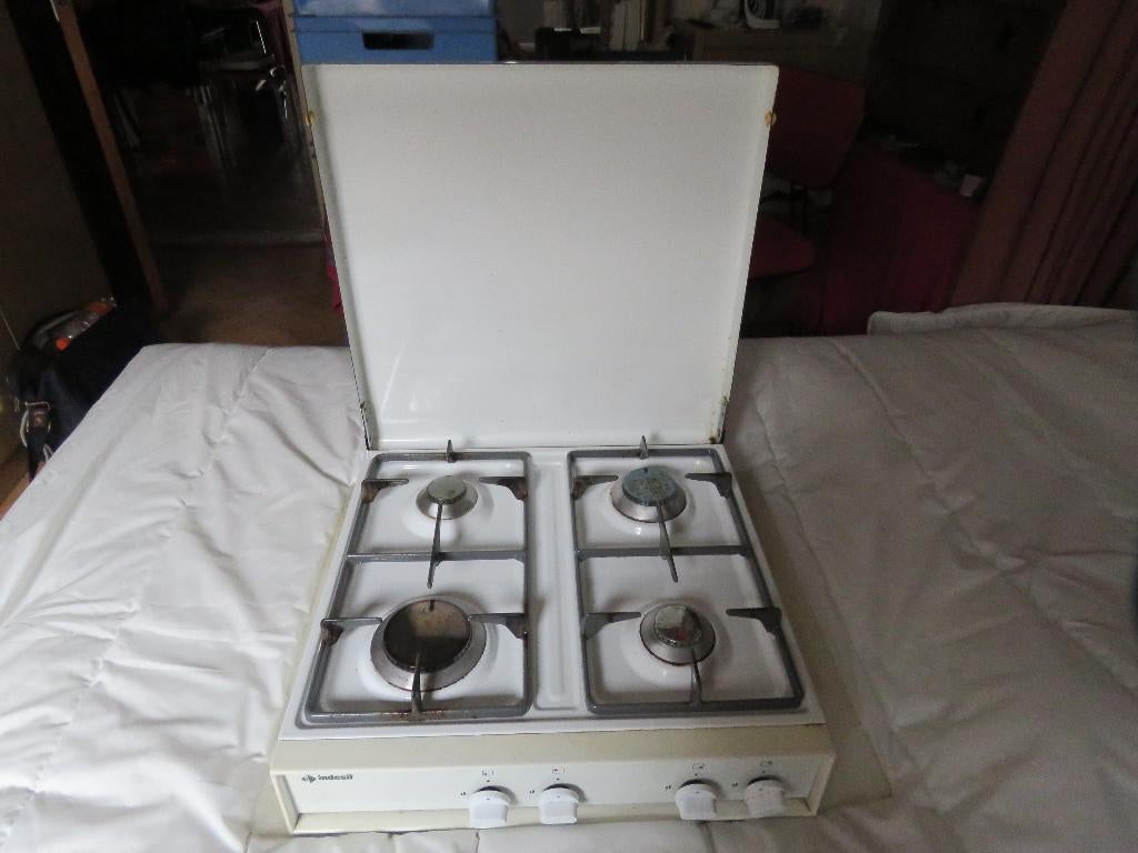 gasvuur, Ophalen, Minder dan 85 cm, 4 kookzones, Zo goed als nieuw