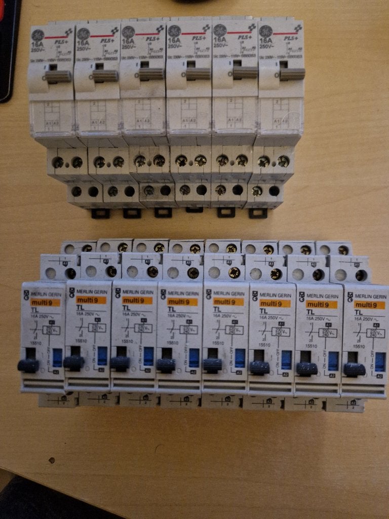 Teleruptor impulsrelais stroomstootschakelaar, Enlèvement ou Envoi, Utilisé, Autres marques, Relais
