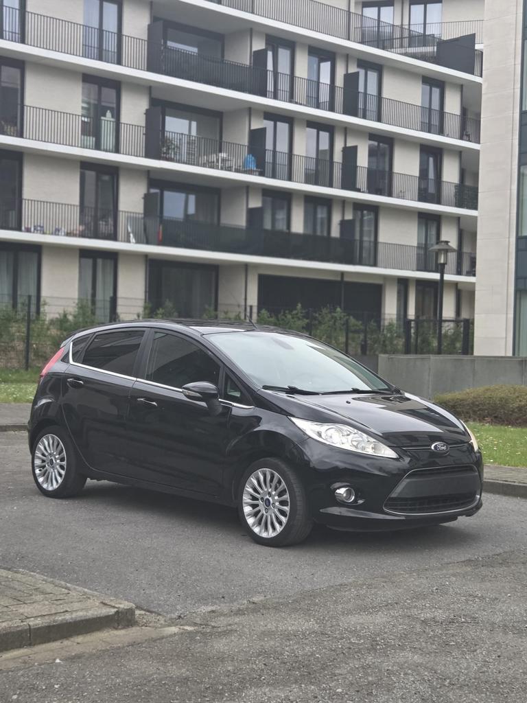 Ford Fiesta benzine serie Titanium, Autos, Ford, Euro 5, Achat, Entreprise, Boîte manuelle